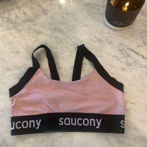 Saucony Sports Bra Medium